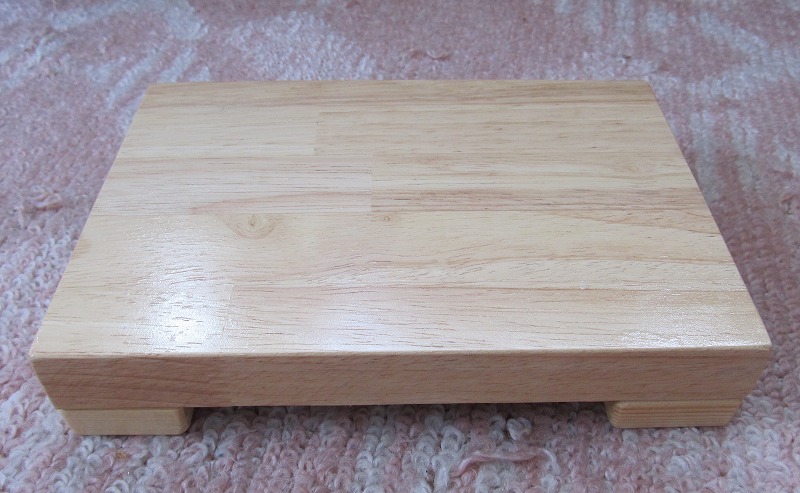 端材で作った寿司下駄