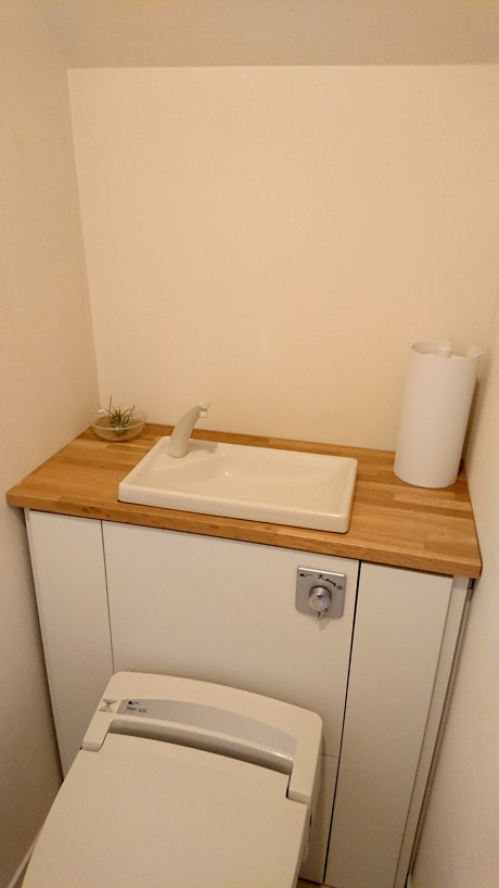 ナラ集成材（積層材）のトイレ手洗い天板 | 棚・収納・ラック