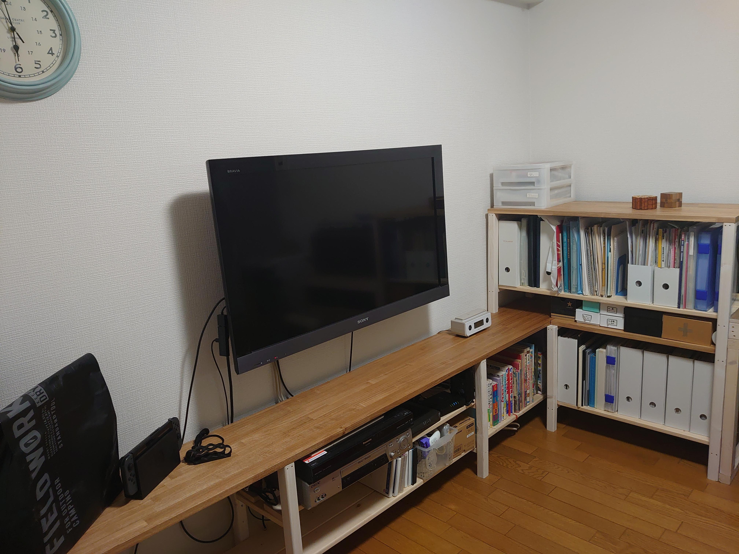タモ積層材（集成材）のTVボード