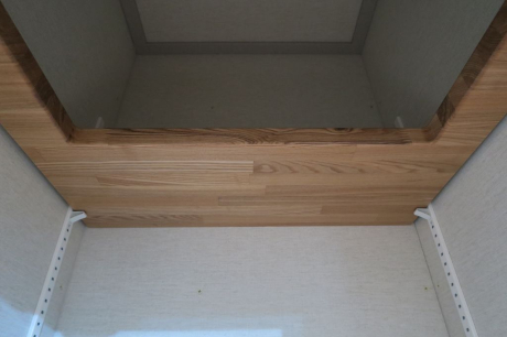 タモ集成材（積層材）のパントリーの変形棚板 | 棚・収納・ラック